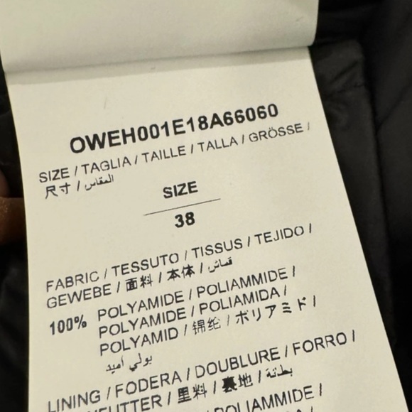 Off White
"Woman" Floral-Embroidery Ripstop Puffer Bomber Jacket - Picture 13 of 16